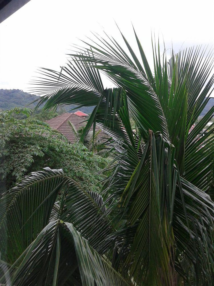 But Different Phuket Boutique Hotel Nai Harn Dış mekan fotoğraf