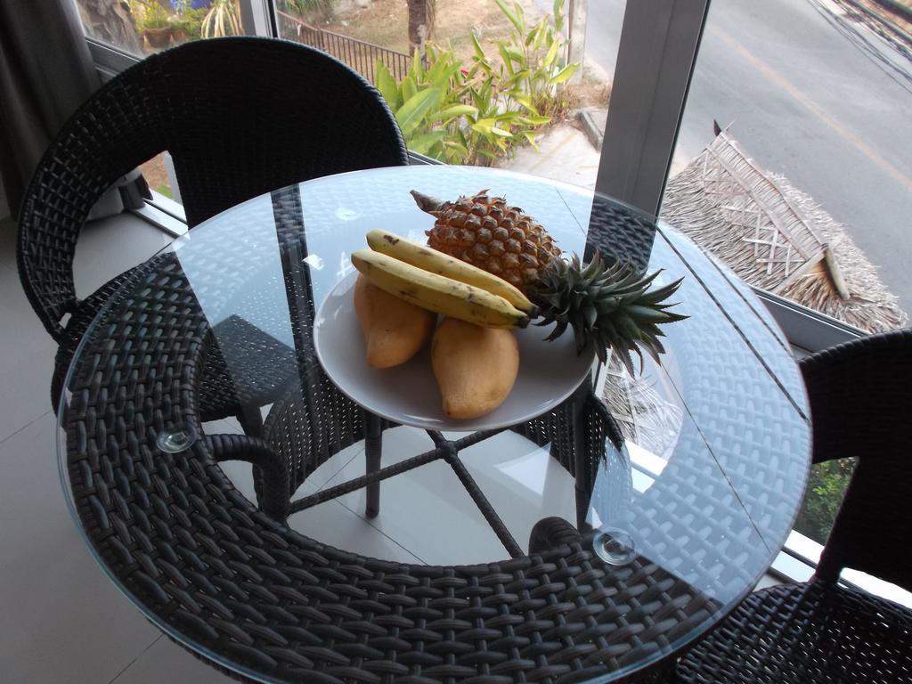 But Different Phuket Boutique Hotel Nai Harn Dış mekan fotoğraf