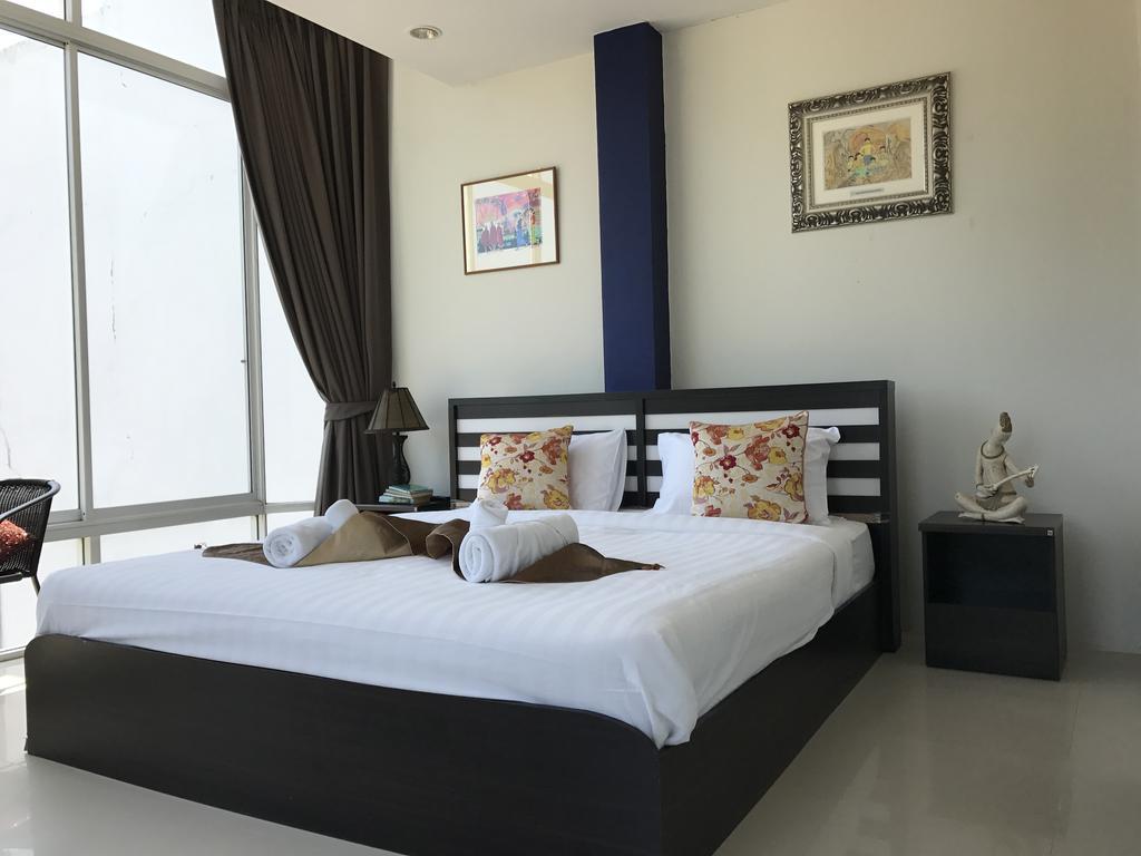 But Different Phuket Boutique Hotel Nai Harn Dış mekan fotoğraf