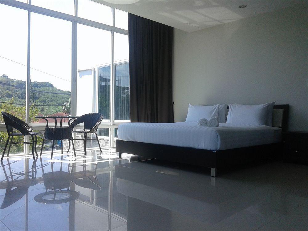 But Different Phuket Boutique Hotel Nai Harn Dış mekan fotoğraf