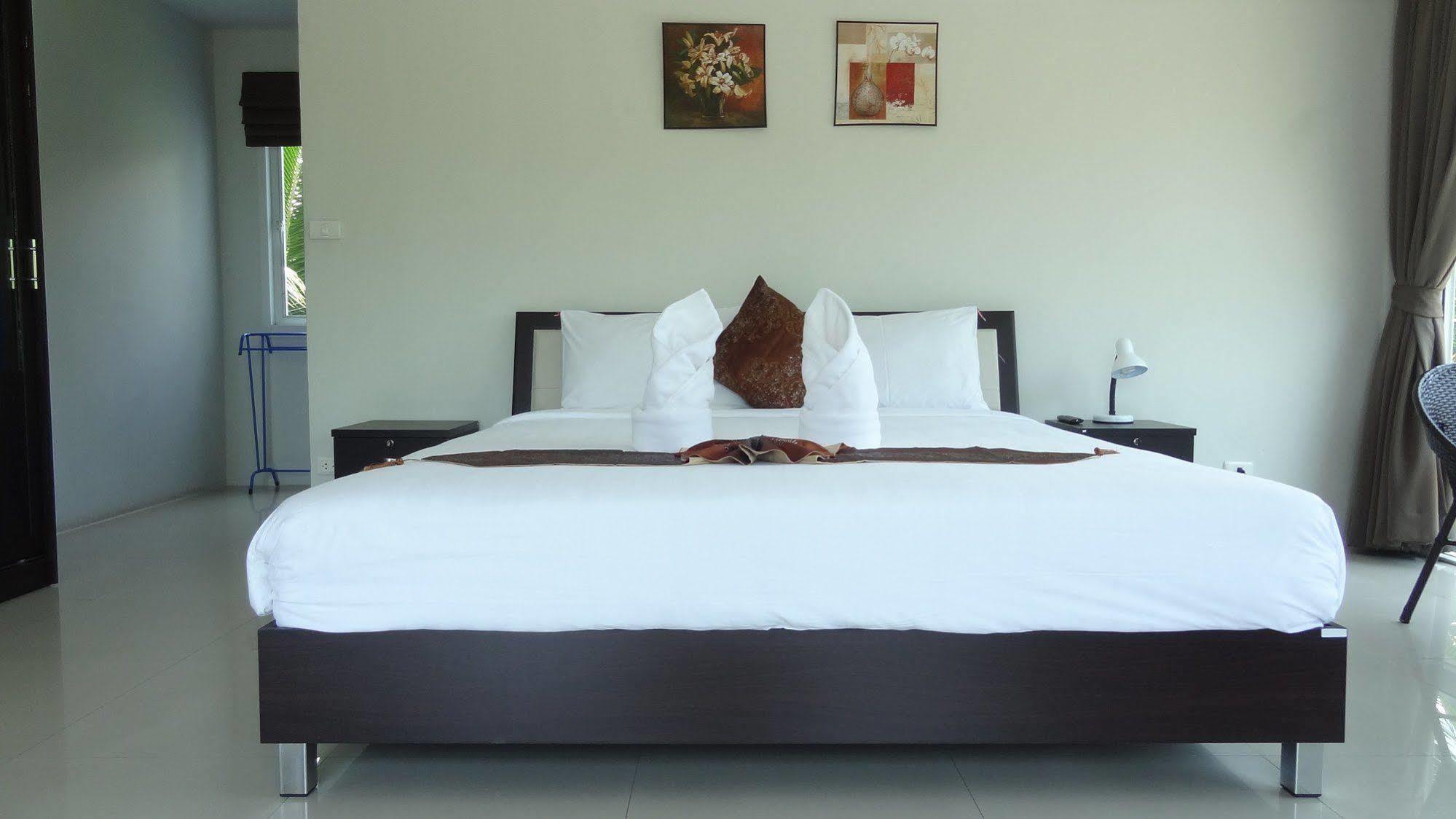 But Different Phuket Boutique Hotel Nai Harn Dış mekan fotoğraf